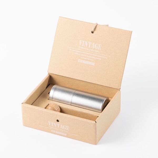 日本AOYOSHI 青芳製作所 禮盒組 咖啡磨豆器-復古銀(511097)