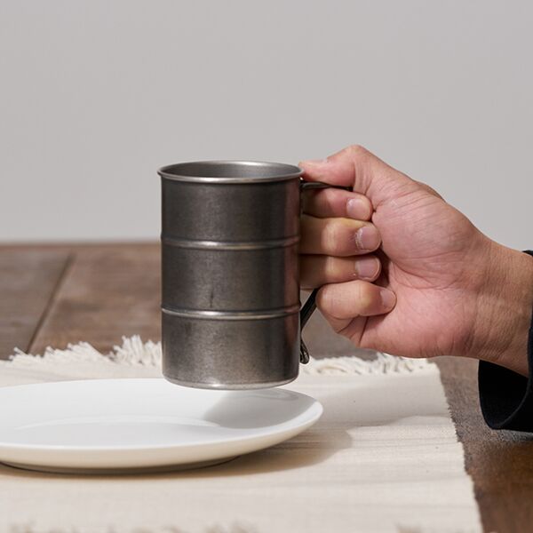日本AOYOSHI 青芳製作所 400ml Drum mug 造型金屬酒杯-復古黑(067037)