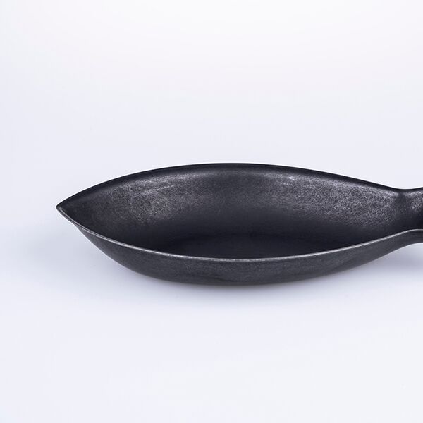 日本AOYOSHI 青芳製作所 Fish Plate系列 魚型碗盤-復古黑(067488/067495)